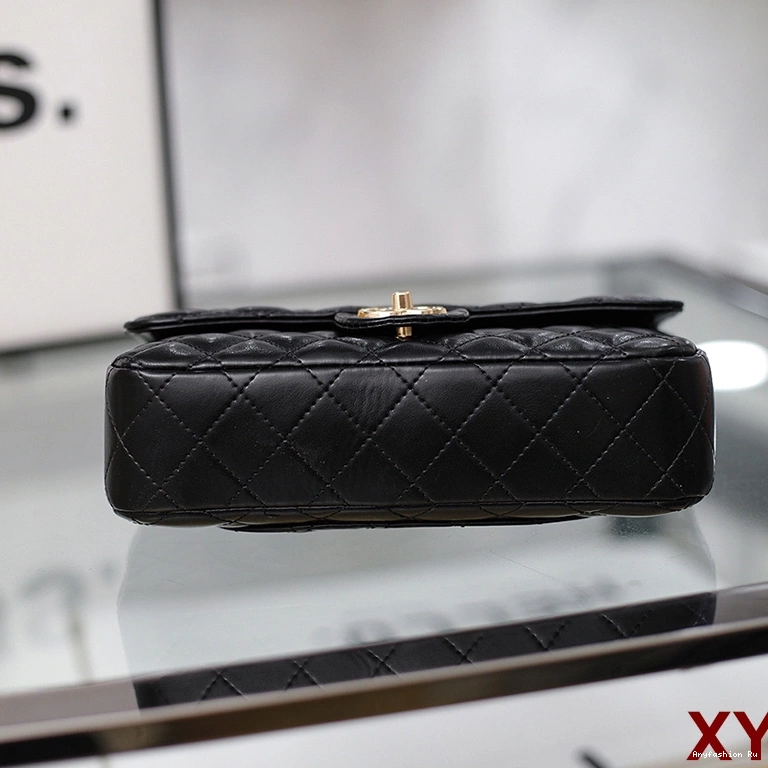 Chanel Sophisticated For Women Messenger Bags 988 0415